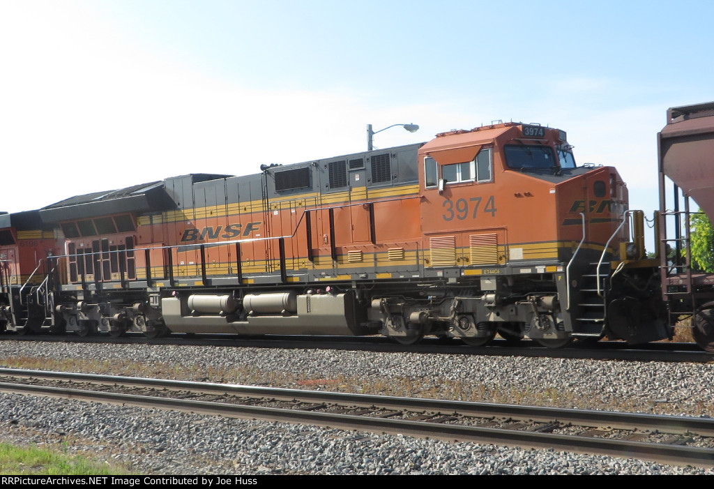 BNSF 3974